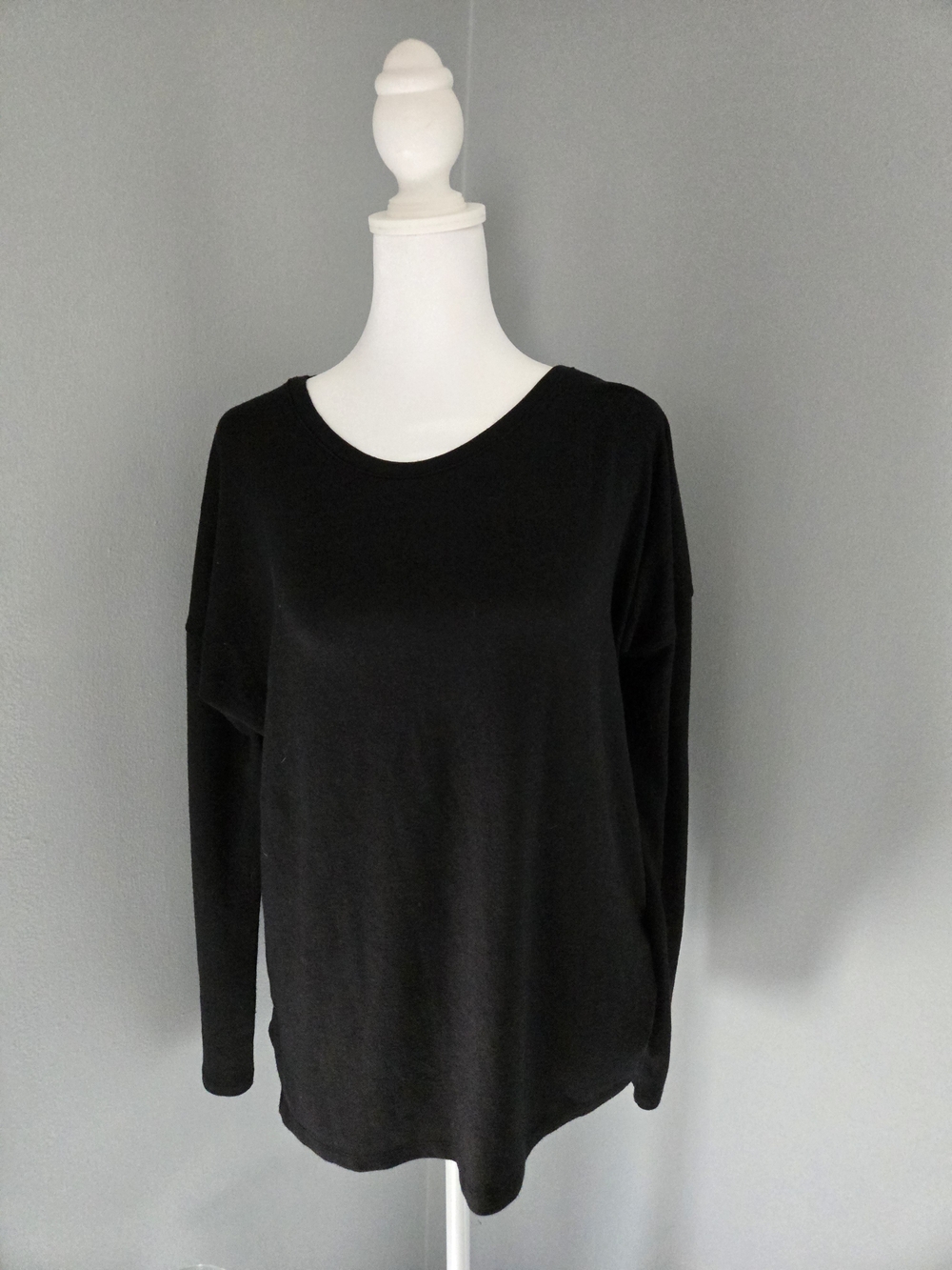 Banana Republic Black Long Sleeve Crewneck Top